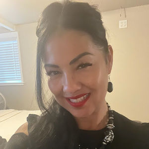 Meet your Posher, Bobbi